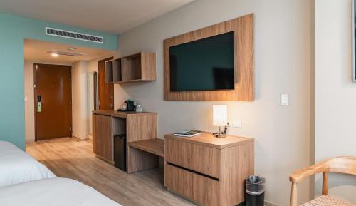 Queen Room with Two Queen Beds - Non-Smoking