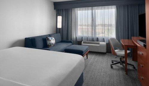 King Room with Sofa Bed