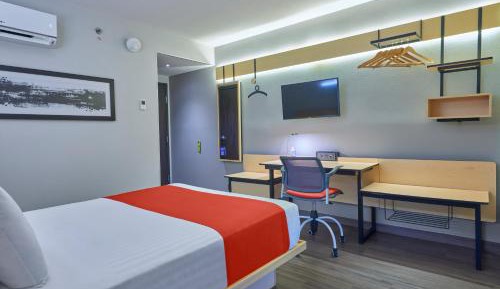 Queen Room