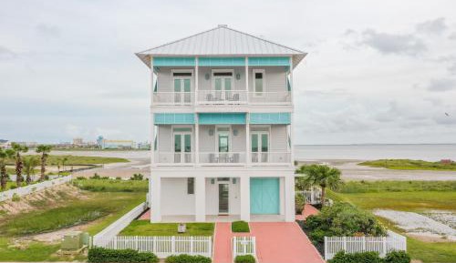 Four-Bedroom Vacation Home