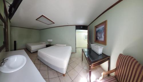 Deluxe Quadruple Room