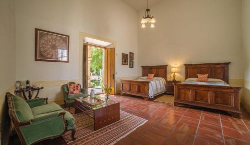 Junior Suite with Garden View