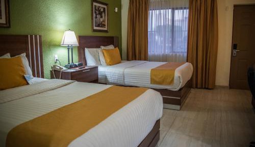 Double Room with Two Double Beds - Non-Smoking