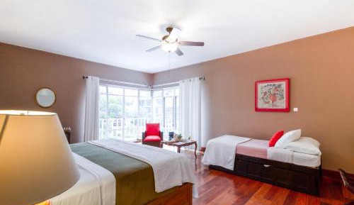 Deluxe Quadruple Room