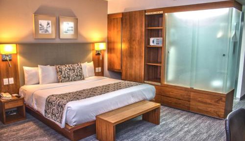 Superior King Room