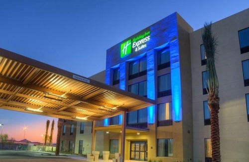 Desert Ridge West Hotel | Holiday Inn Express & Suites - Phoenix North - Scottsdale, an IHG Hotel