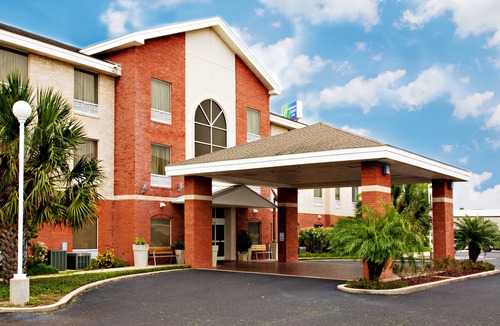 Weslaco Hotel | Holiday Inn Express Hotel and Suites Weslaco, an Ihg Hotel