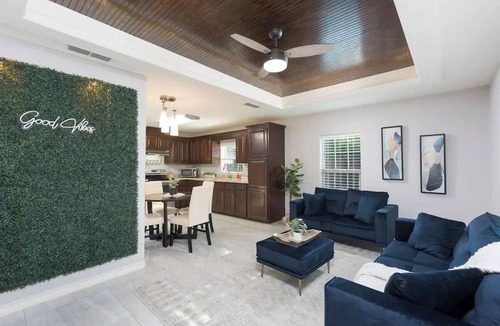 Weslaco House | Mid Valley Casita Delight