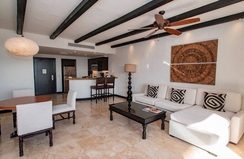 Campo de Golf Fonatur Resort | Hilton Cabo Azul Resort and Spa 1 bed 1 bath Villa Pool View