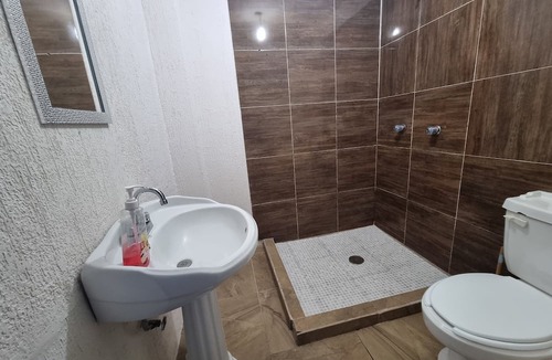 Queretaro Cottage | Casa Amplia con Asotea El Salitre a 5 min Antea
