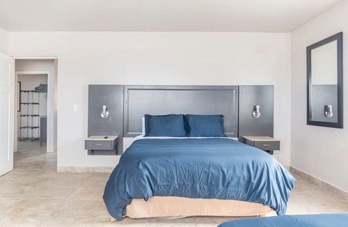 La Fonda House | Beachfront 3br Surfers & Gatherings near Rosarito