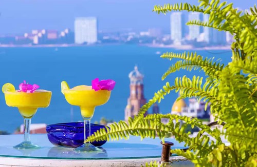 Alta Vista House | Casa Yvonneka 5-Star Luxury Villa
