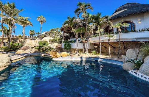 Cabo San Lucas House | NEW LISTING - Villa Las Rocas - 7 bdrm beachfront estate