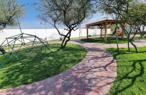 Queretaro House | Spacious House With Pool and Parking, Wi-Fi - Up to 14 Guests