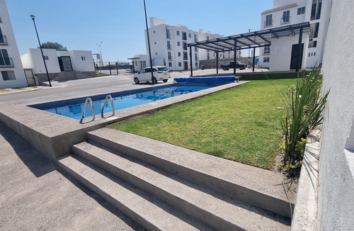 Queretaro Apartment | Comfortable Apartment With Swimming Pool, Wi-Fi, In Private Condo