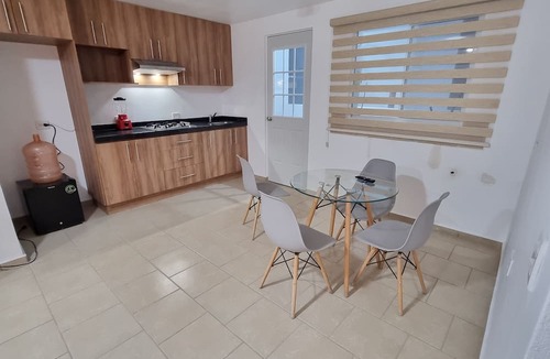 Queretaro Apartment | Comfortable Apartment With Swimming Pool, Wi-Fi, In Private Condo