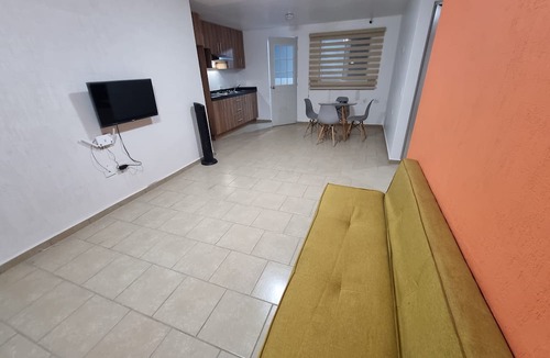 Queretaro Apartment | Comfortable Apartment With Swimming Pool, Wi-Fi, In Private Condo