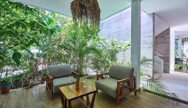 Sunset View 2 Bedrooms | 2 Baths | 4 Guests