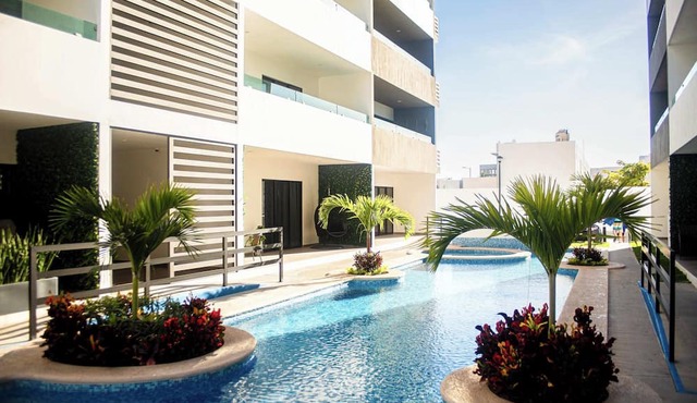 New! Relax in Marina Cerritos! with Wavepool