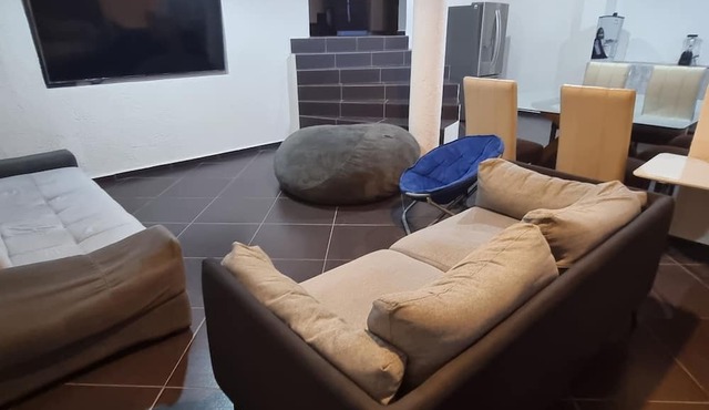 Casa Amplia con Asotea El Salitre a 5 min Antea