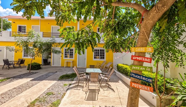 Hotel Estancia Moreno