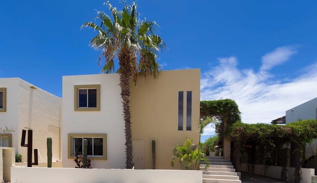HGTV Beautiful Villa for Rent