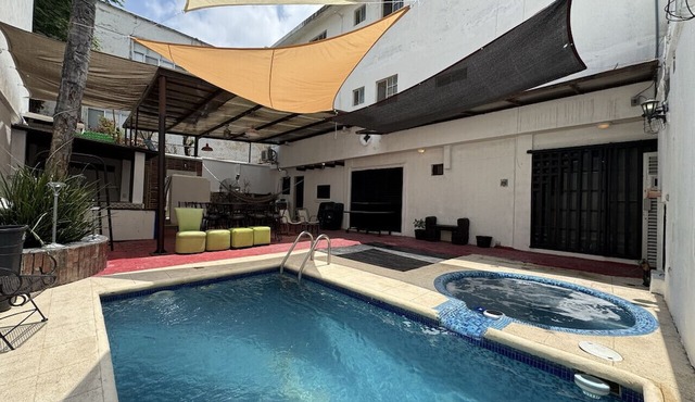 Fifth floor apartment near TEC de Monterrey